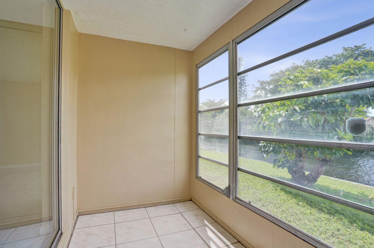 9460 Sunrise Lakes Boulevard Unit: 106