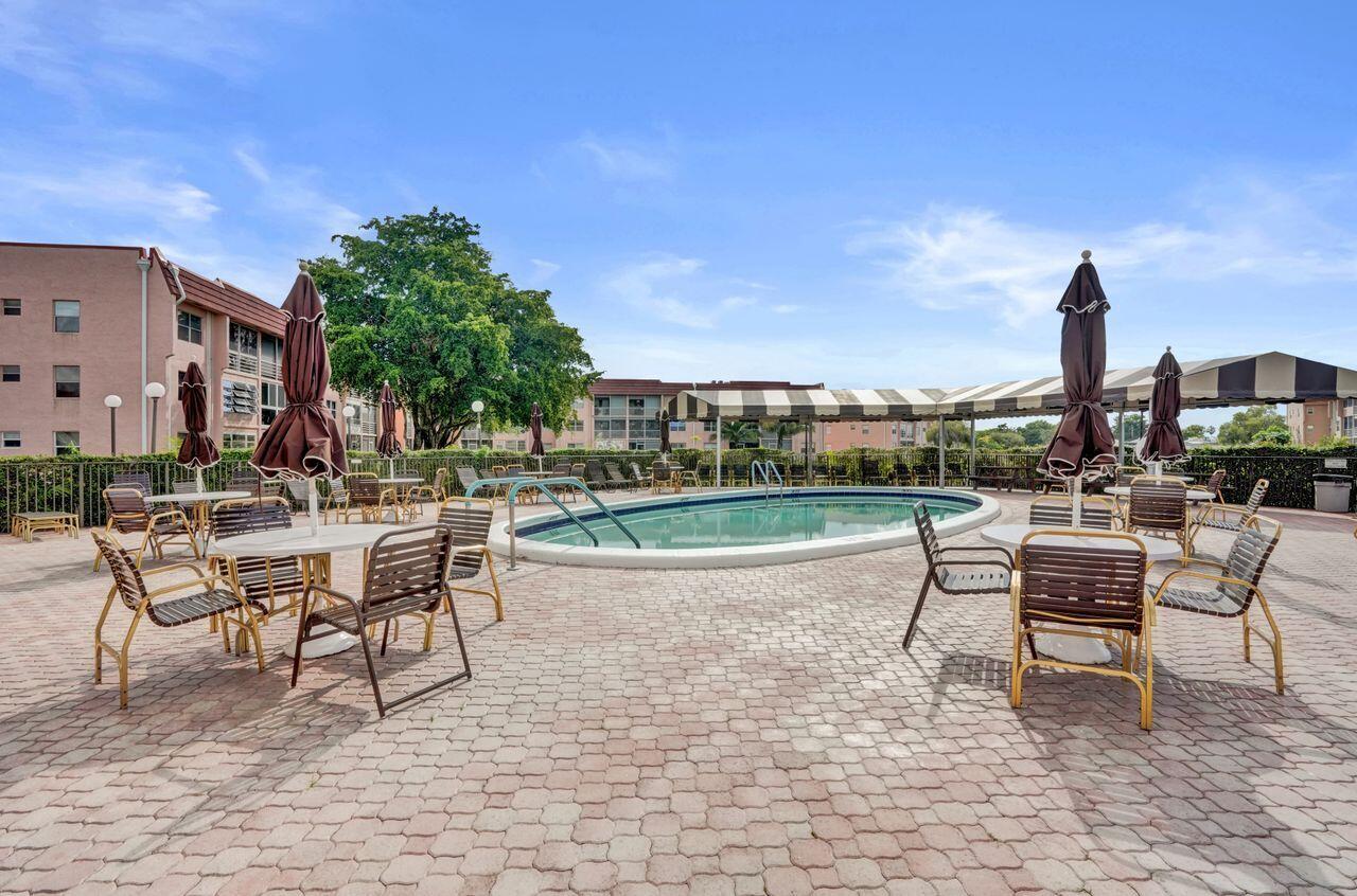 9460 Sunrise Lakes Boulevard Unit: 106