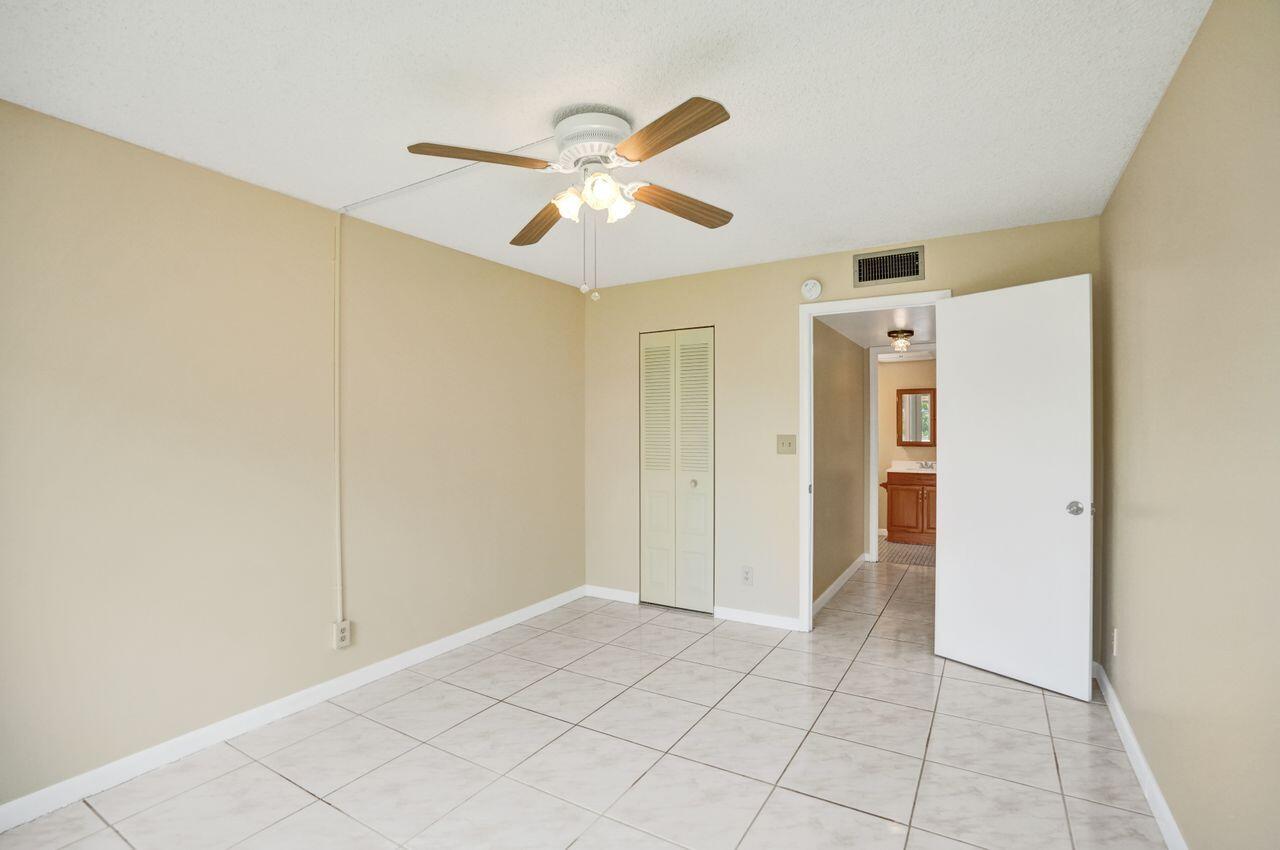 9460 Sunrise Lakes Boulevard Unit: 106