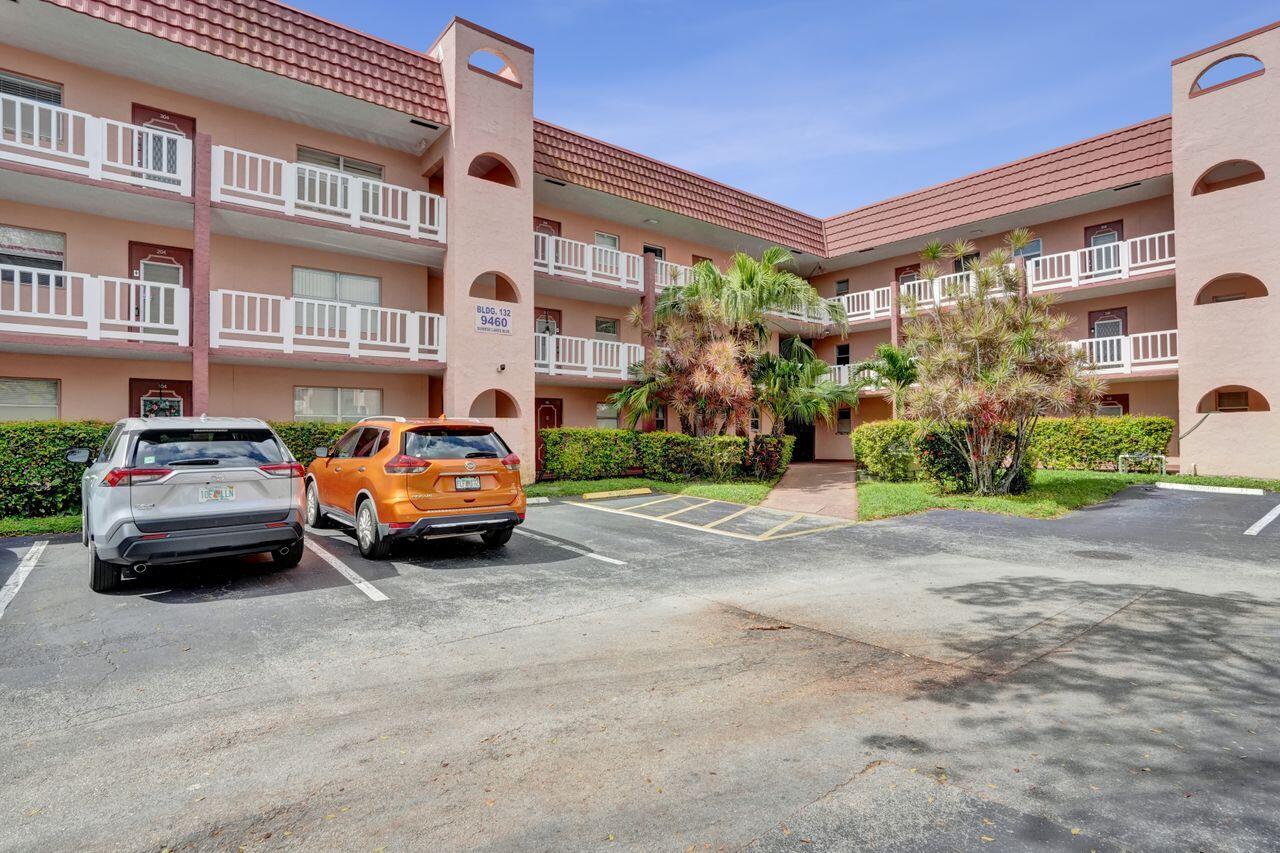9460 Sunrise Lakes Boulevard Unit: 106