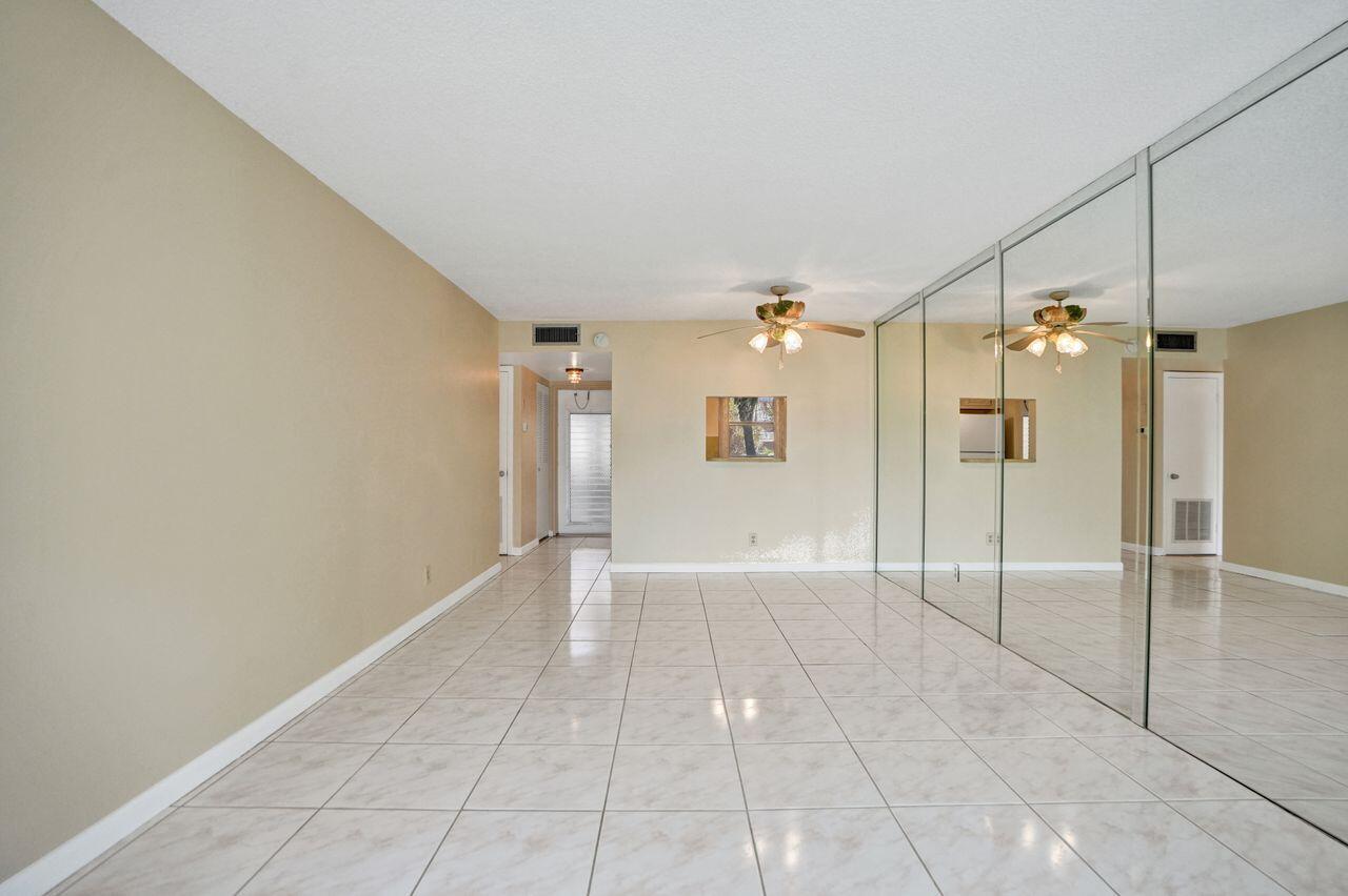9460 Sunrise Lakes Boulevard Unit: 106