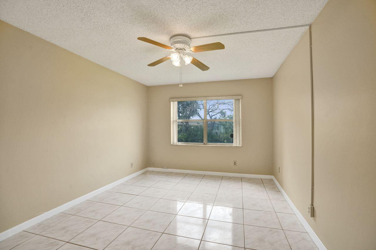 9460 Sunrise Lakes Boulevard Unit: 106