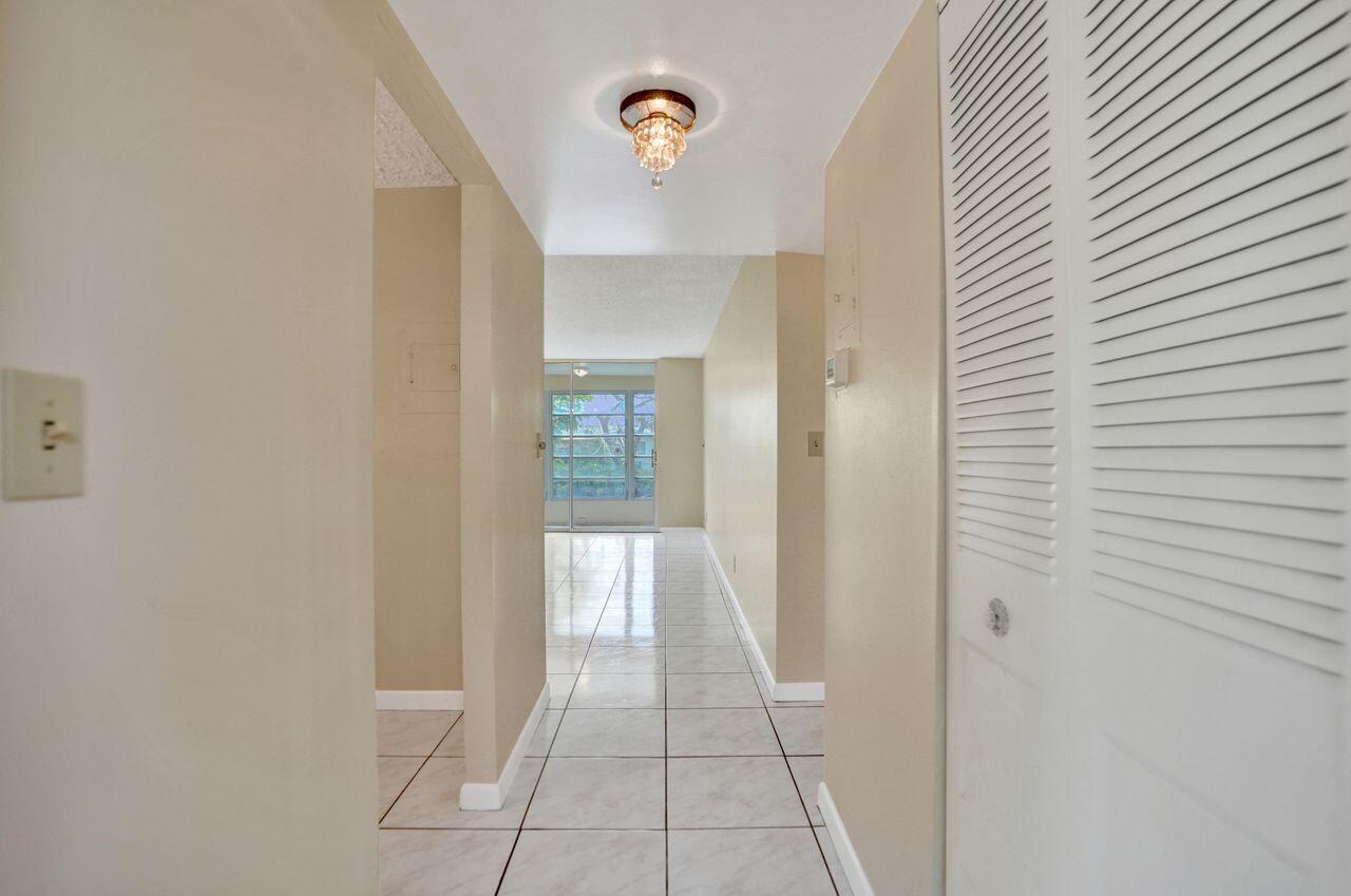 9460 Sunrise Lakes Boulevard Unit: 106