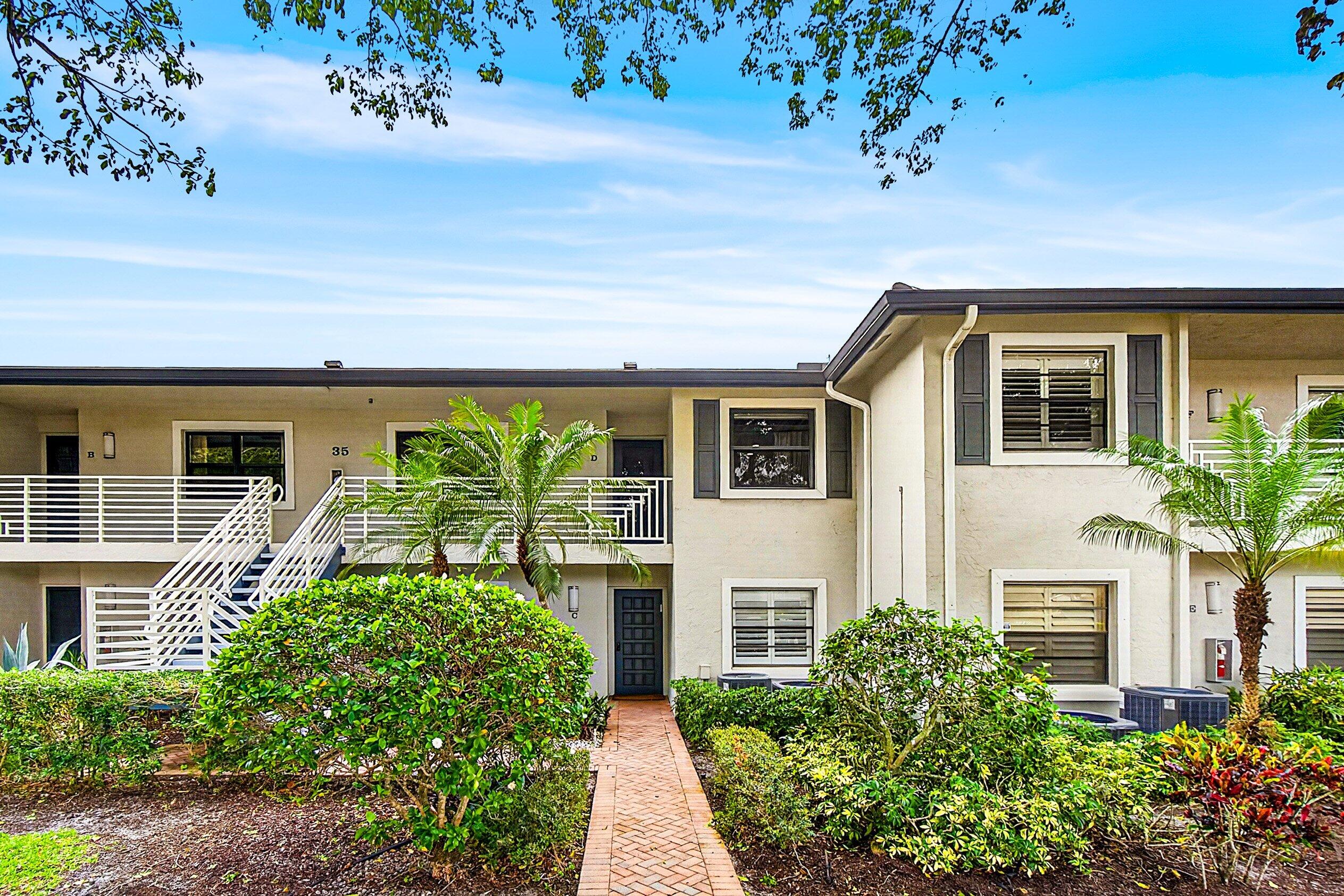35 Southport Lane D