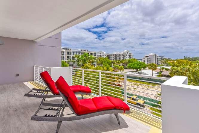 51 SE 19th Avenue 401