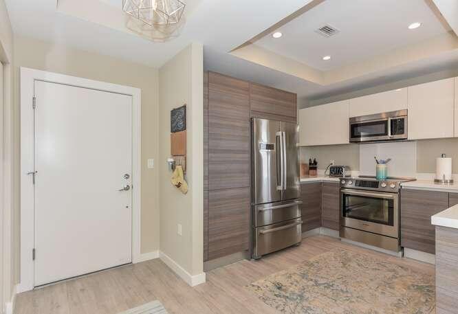 51 SE 19th Avenue 401