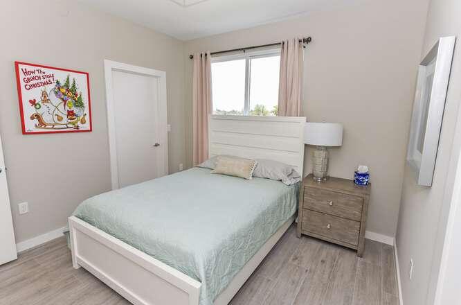 51 SE 19th Avenue 401