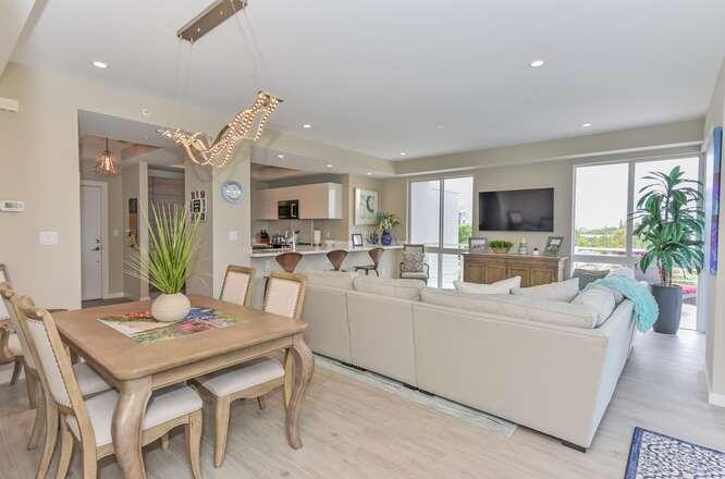 51 SE 19th Avenue 401