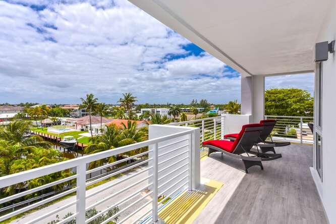 51 SE 19th Avenue 401