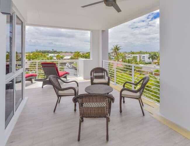 51 SE 19th Avenue 401