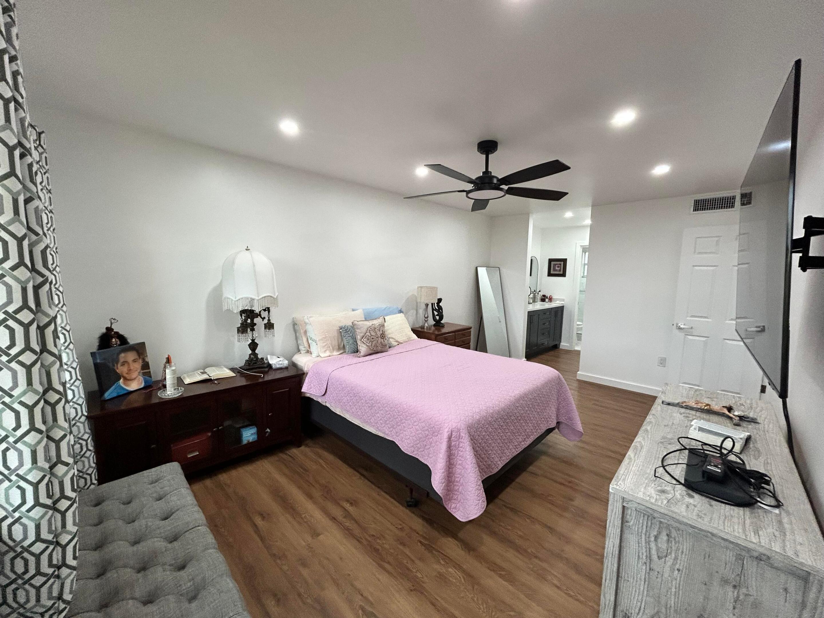 6750 Royal Palm Boulevard 310e