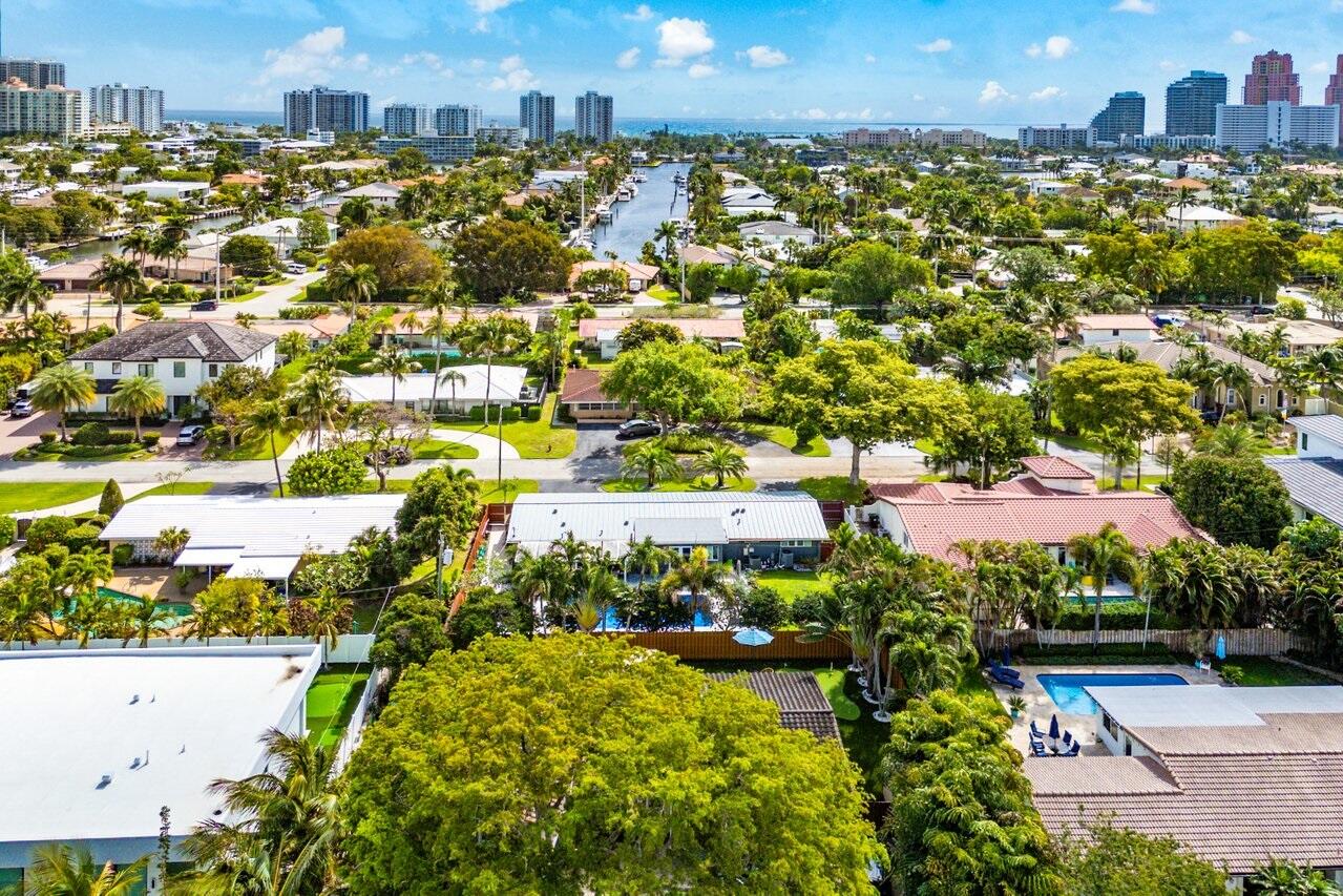 2625 NE 27th Way