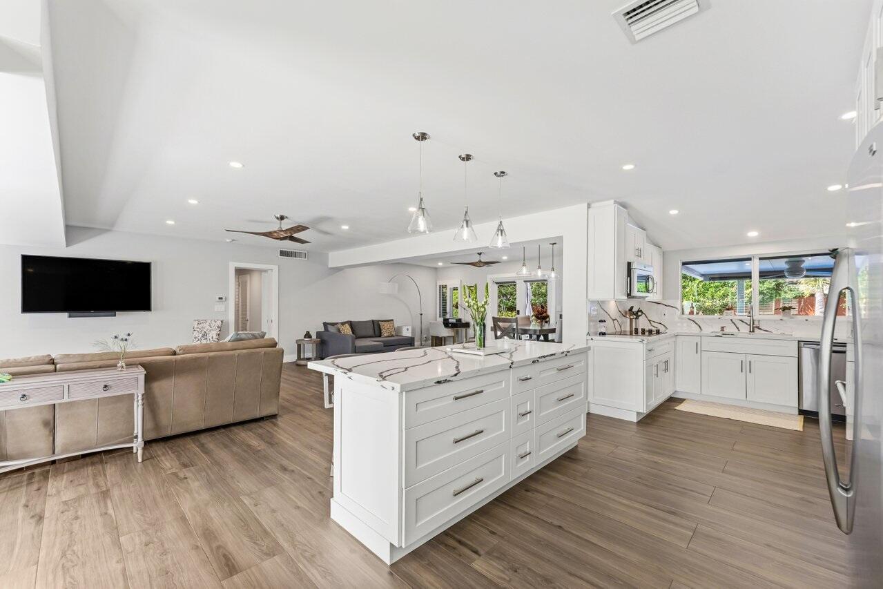 2625 NE 27th Way