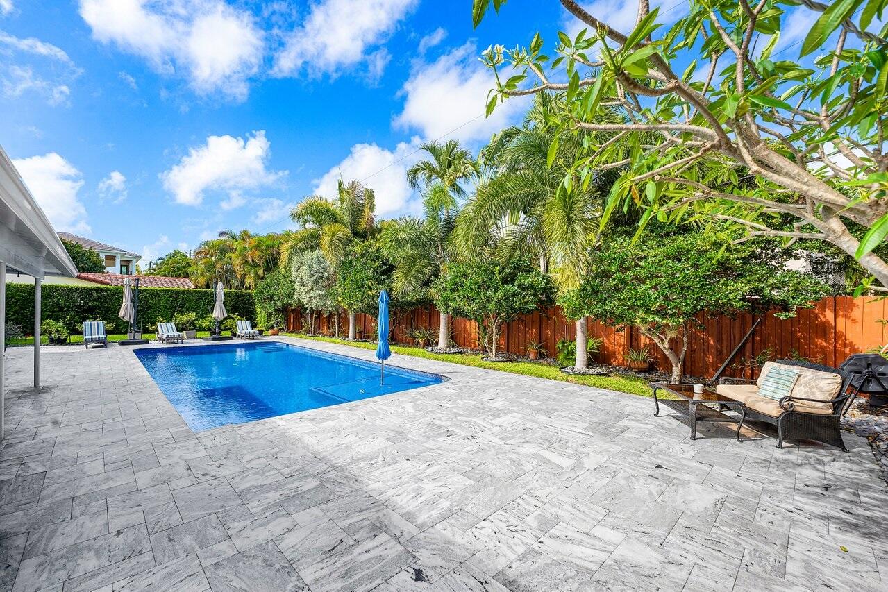 2625 NE 27th Way
