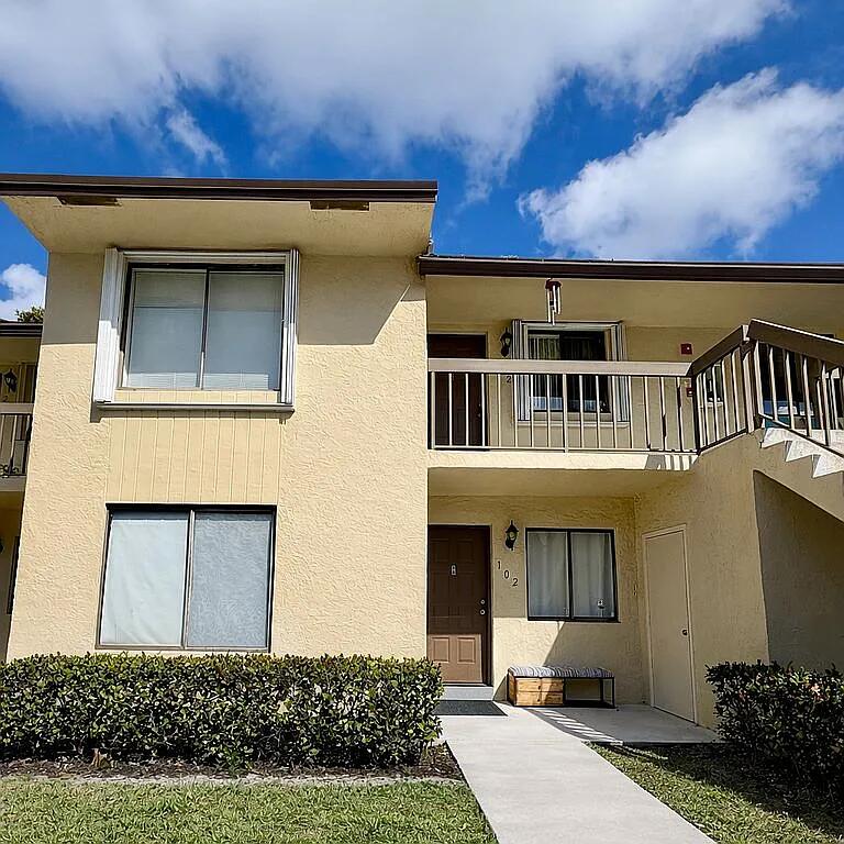 21938 Remsen Terrace 202