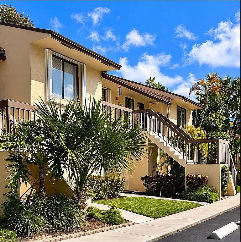 21938 Remsen Terrace 202