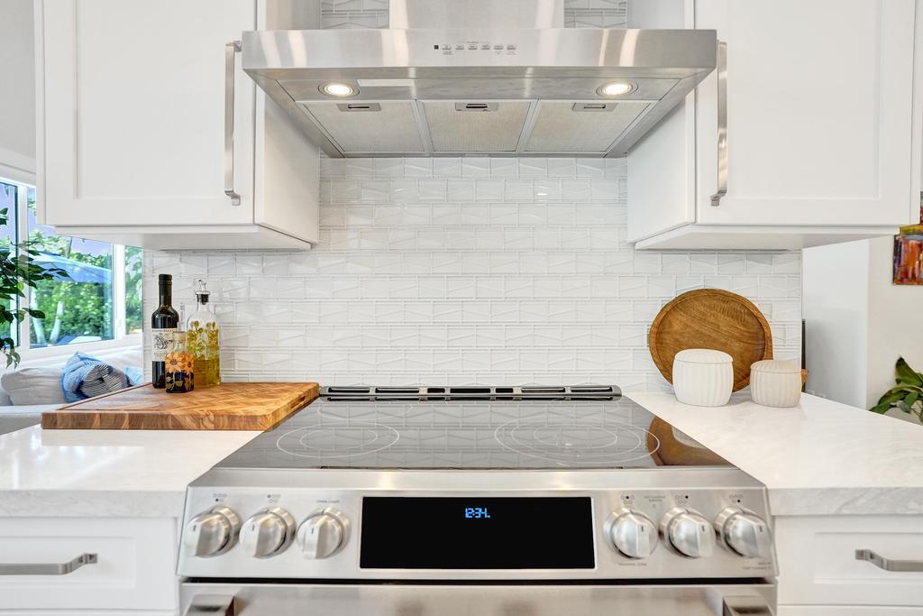 2845 NW 42nd Street