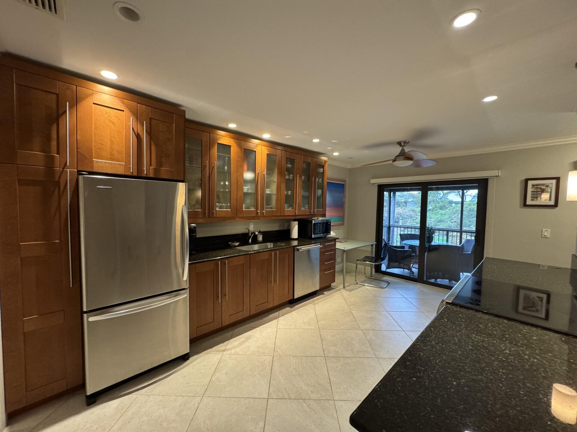 2920 Florida Boulevard 216
