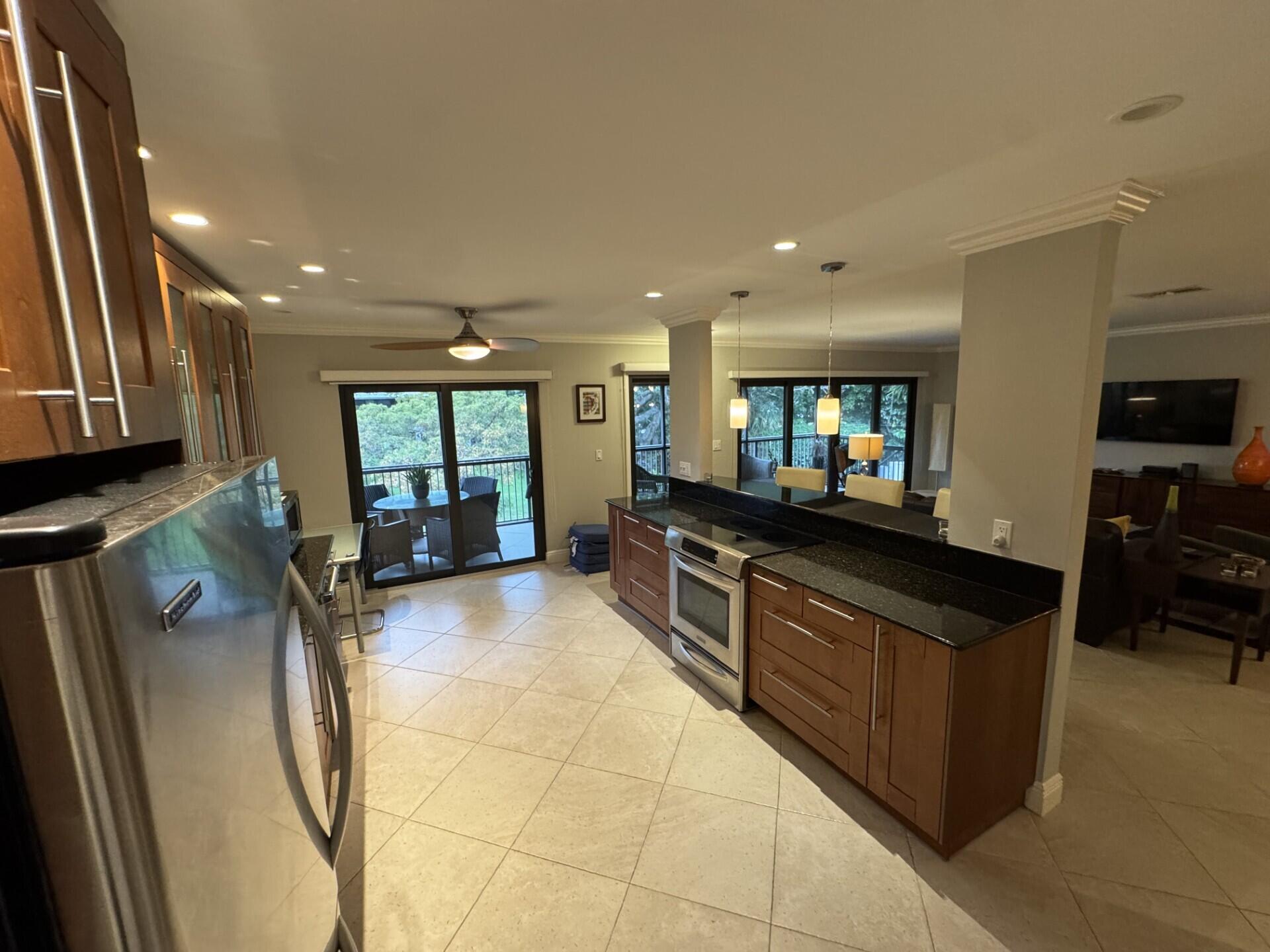 2920 Florida Boulevard 216