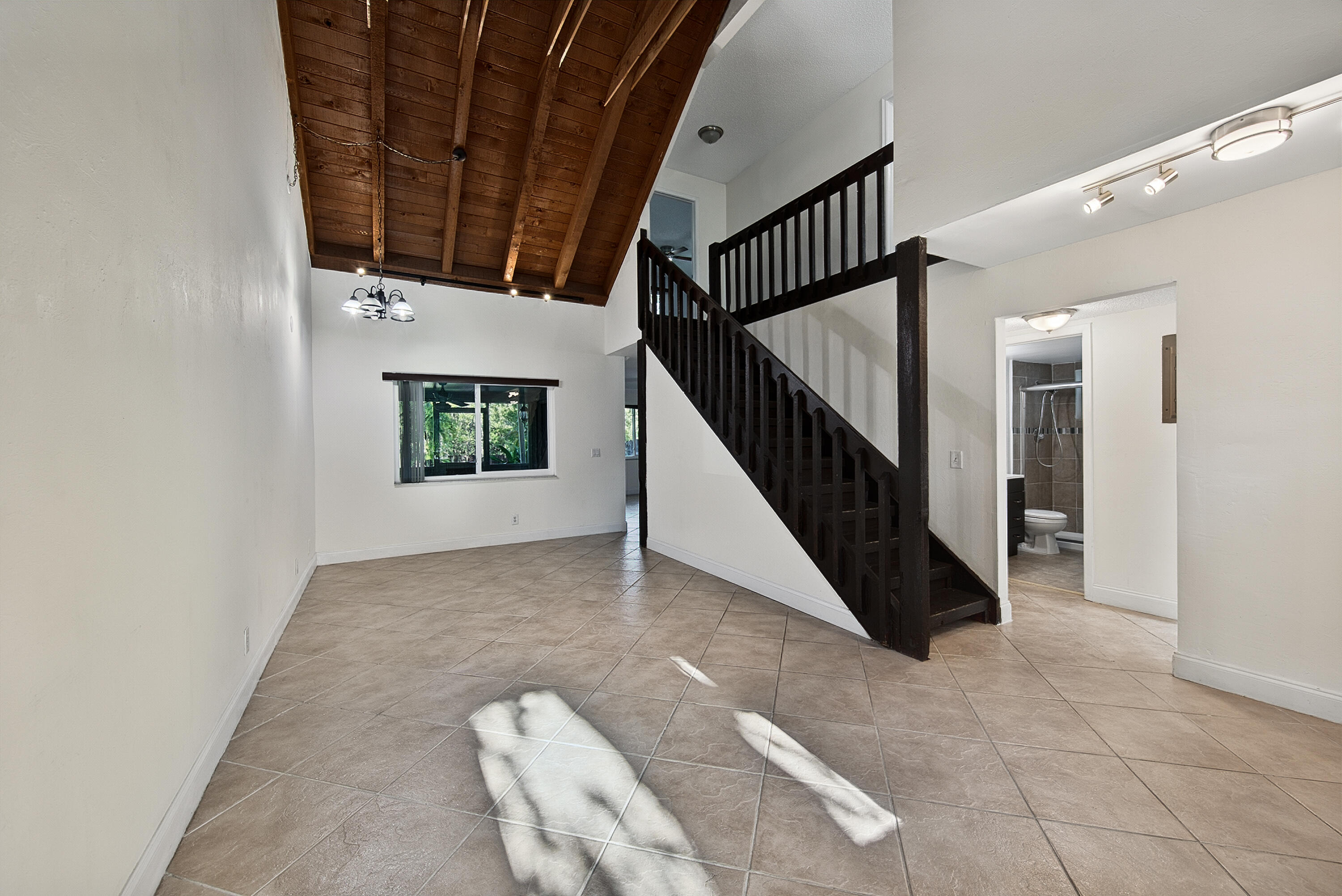 191 NE 6th Court