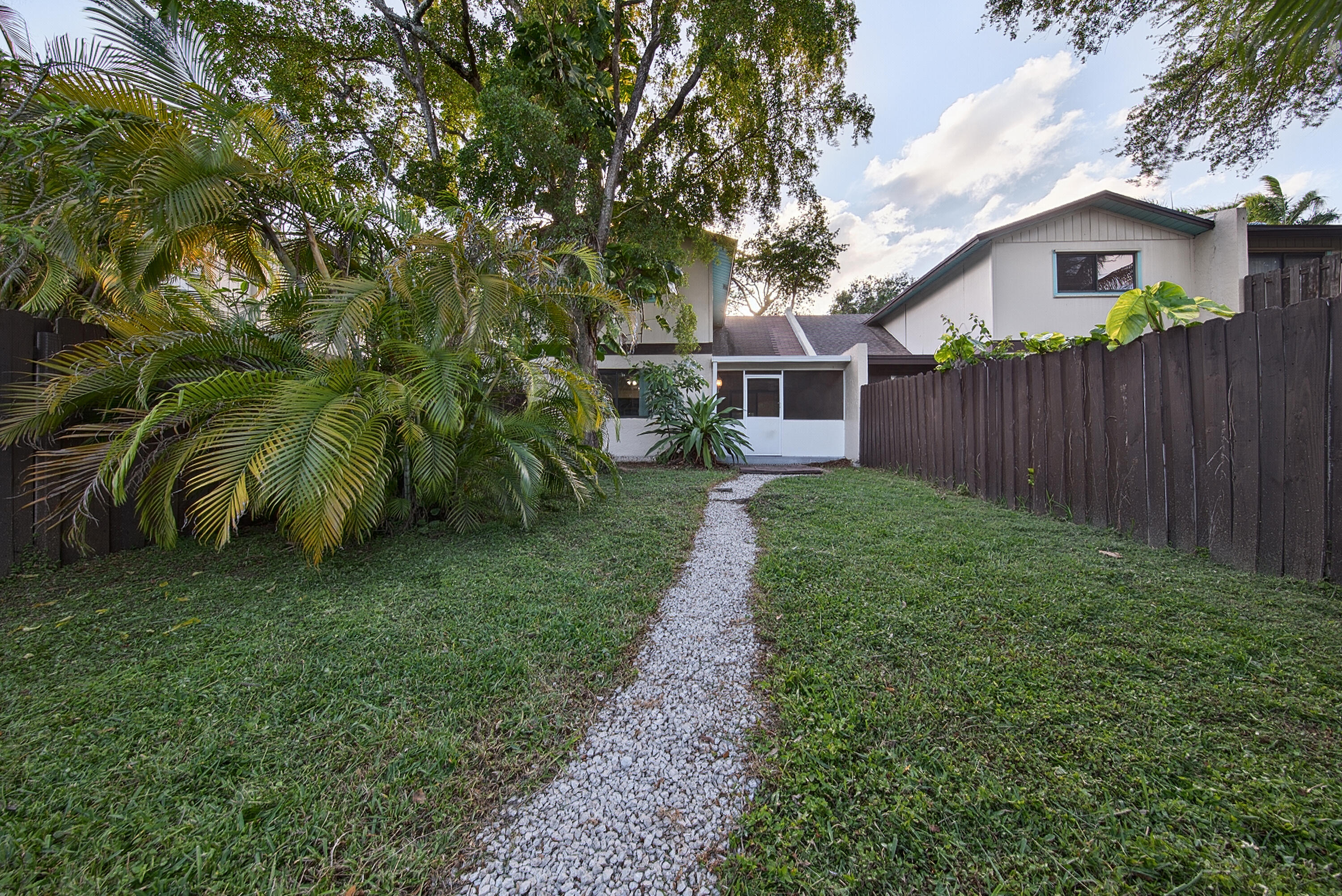 191 NE 6th Court