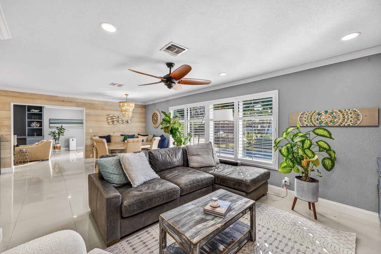 1581 SE 4th Court