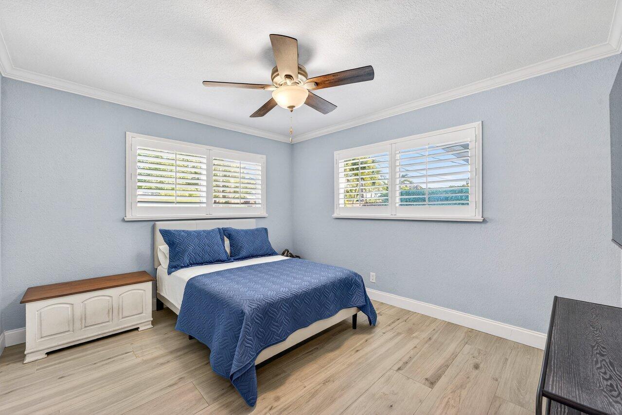 1581 SE 4th Court