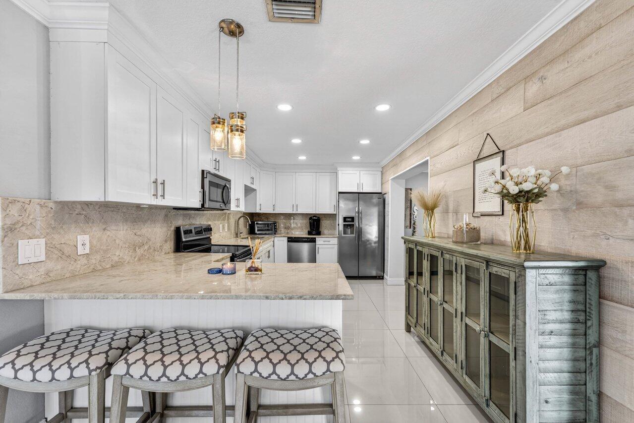1581 SE 4th Court