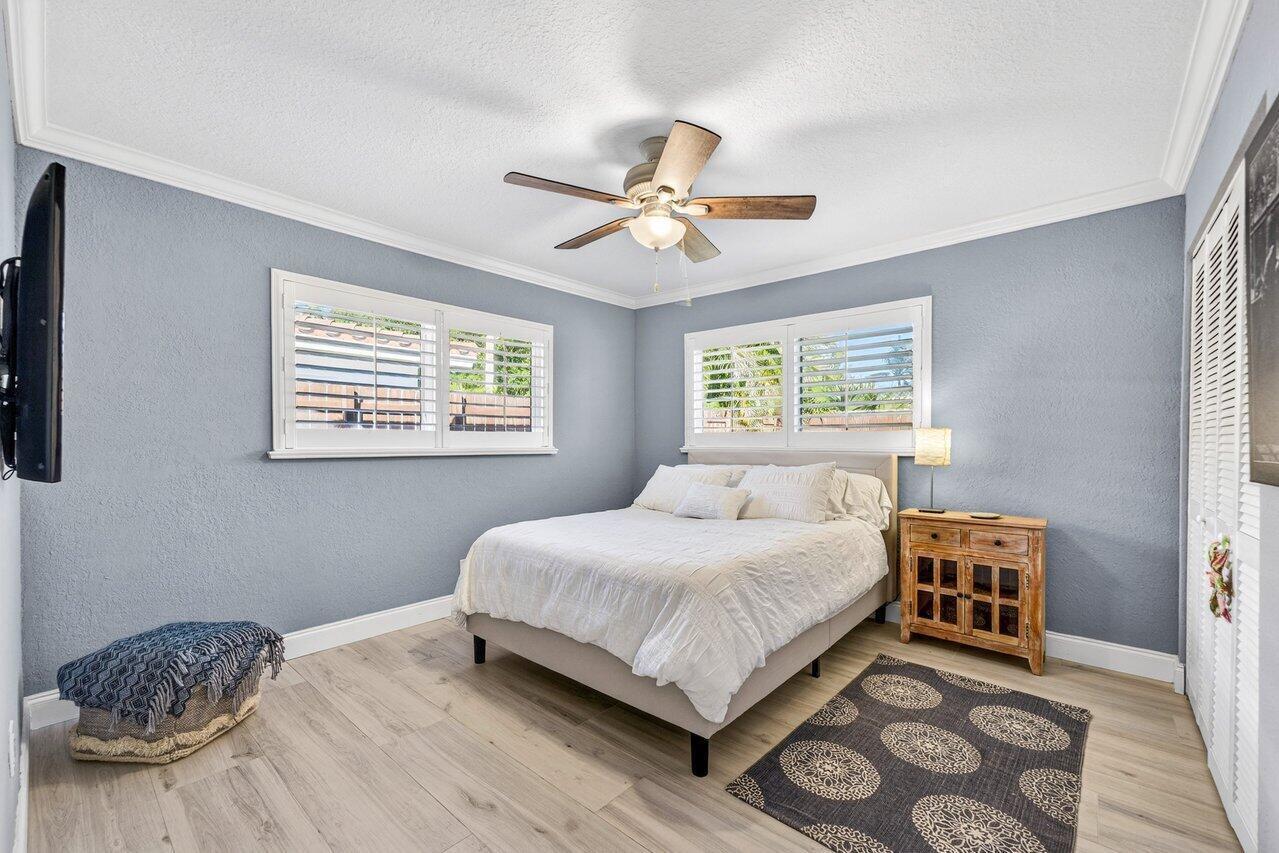 1581 SE 4th Court