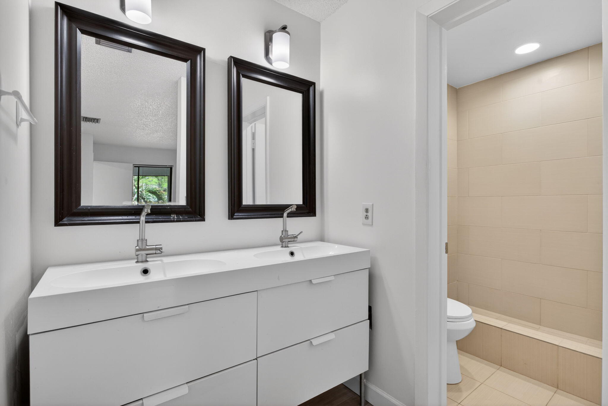 3713 Cocoplum Circle 3545