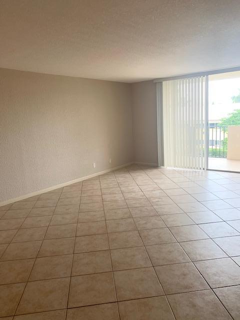 1000 Spanish River Road 3b