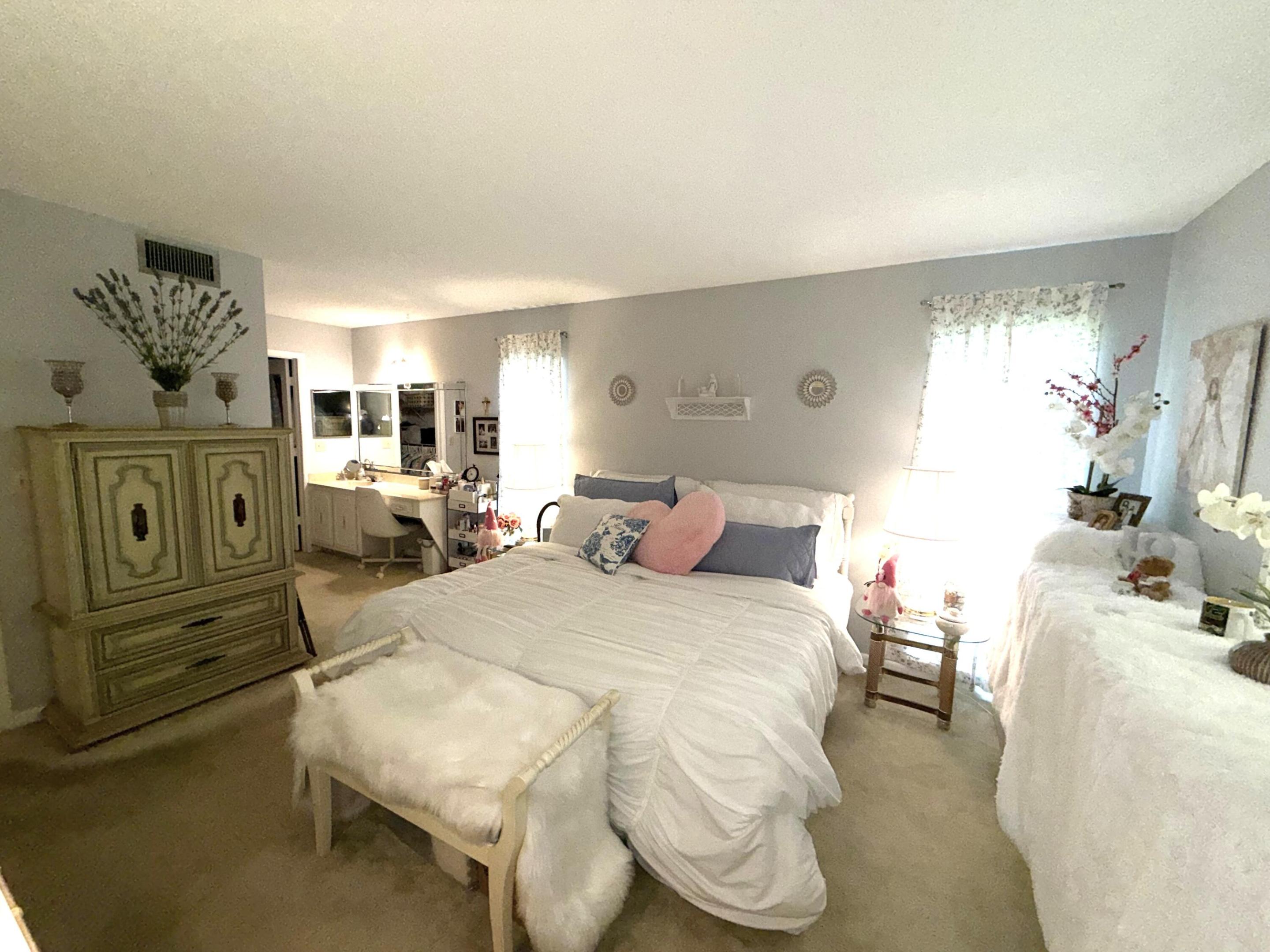 1030 Silk Oak Terrace 101