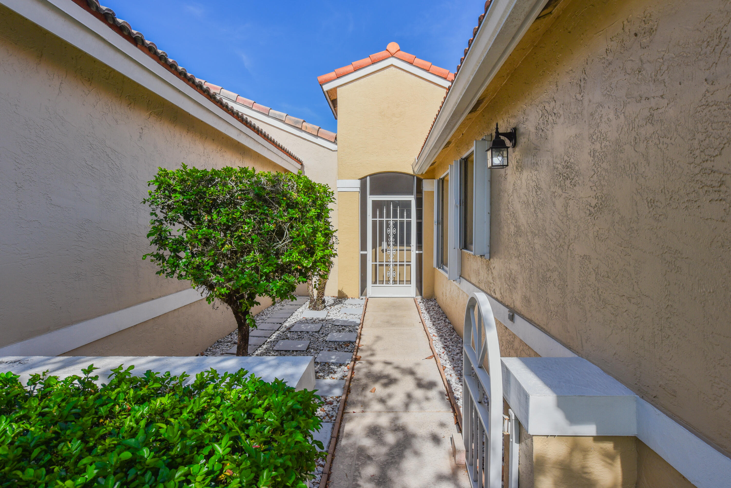 3648 Coco Lake Drive