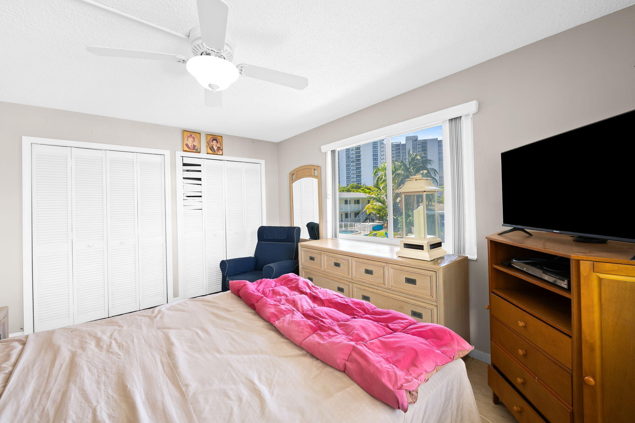 2825 NE 33rd 201
