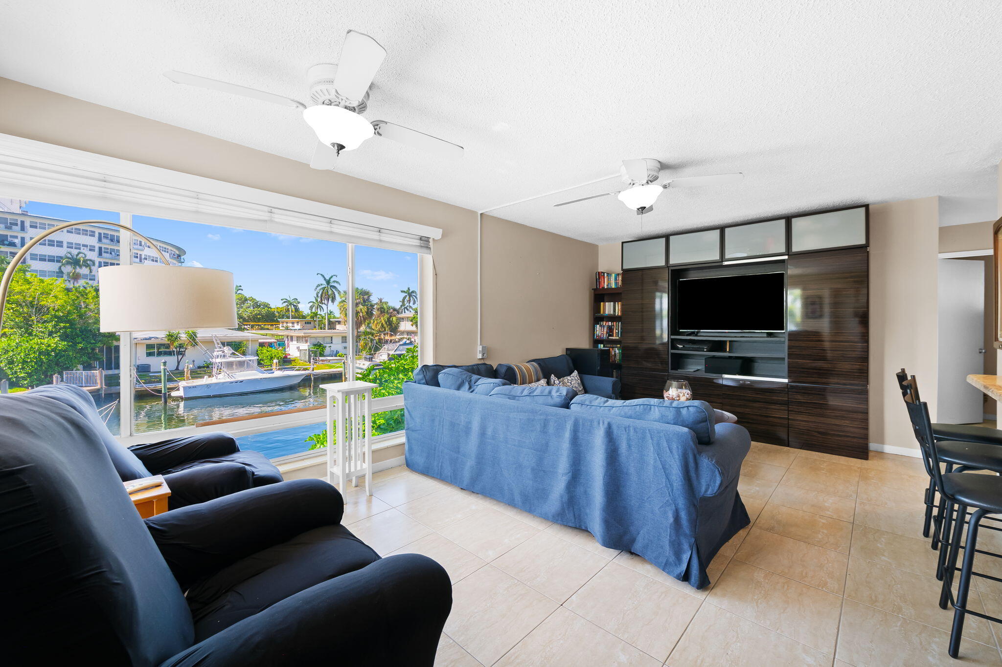 2825 NE 33rd 201
