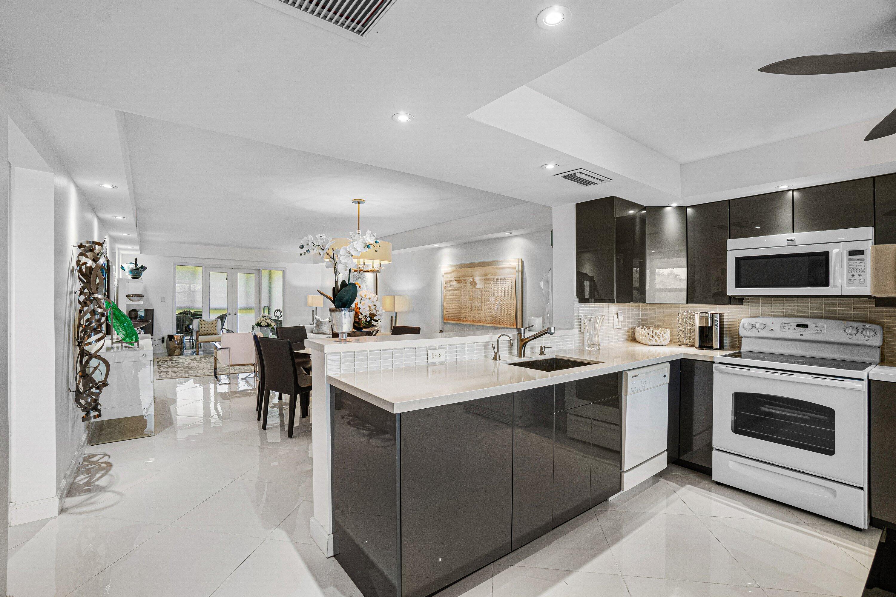 3502 Bimini Lane