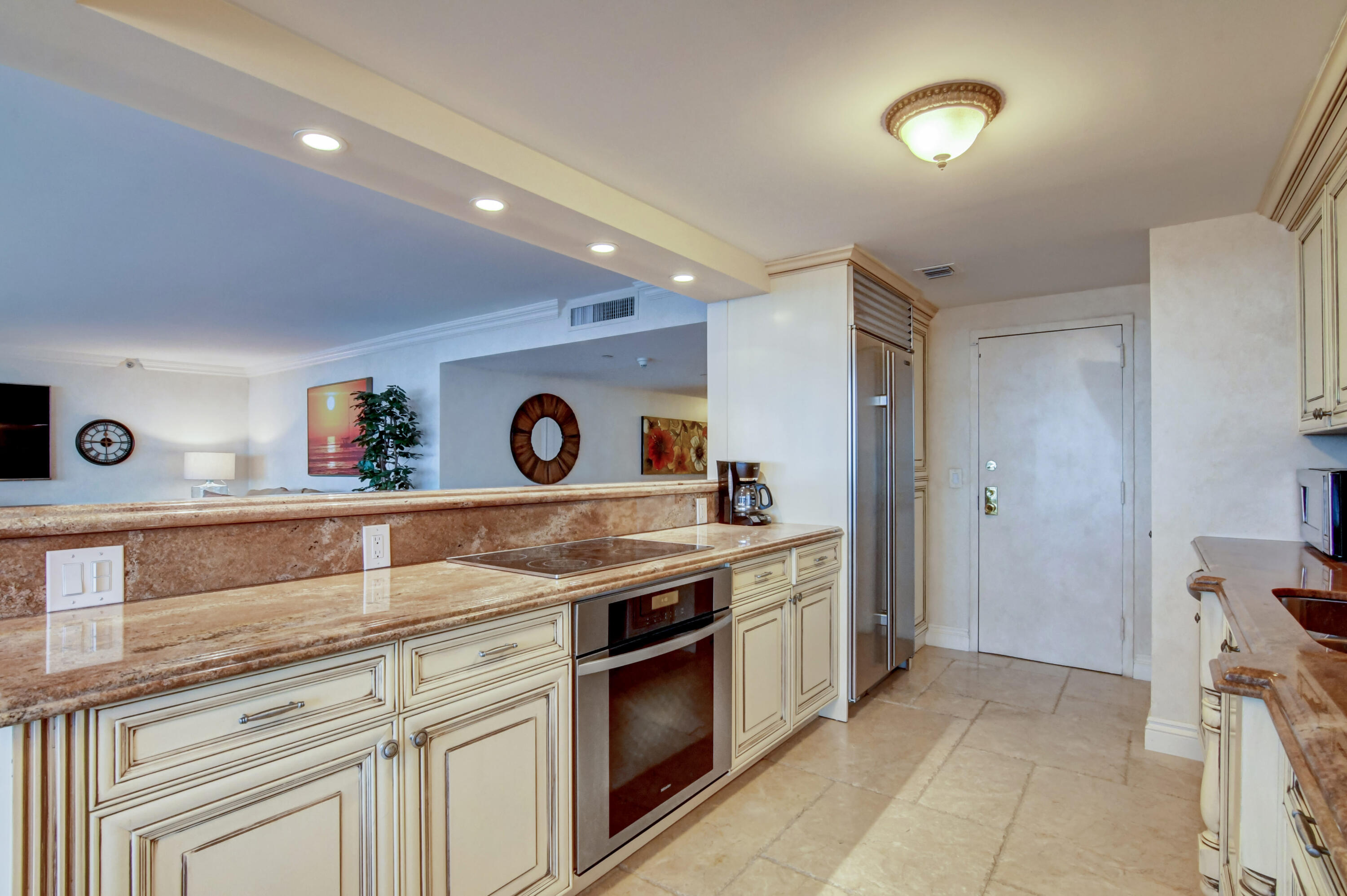 250 S Ocean Boulevard 16-c