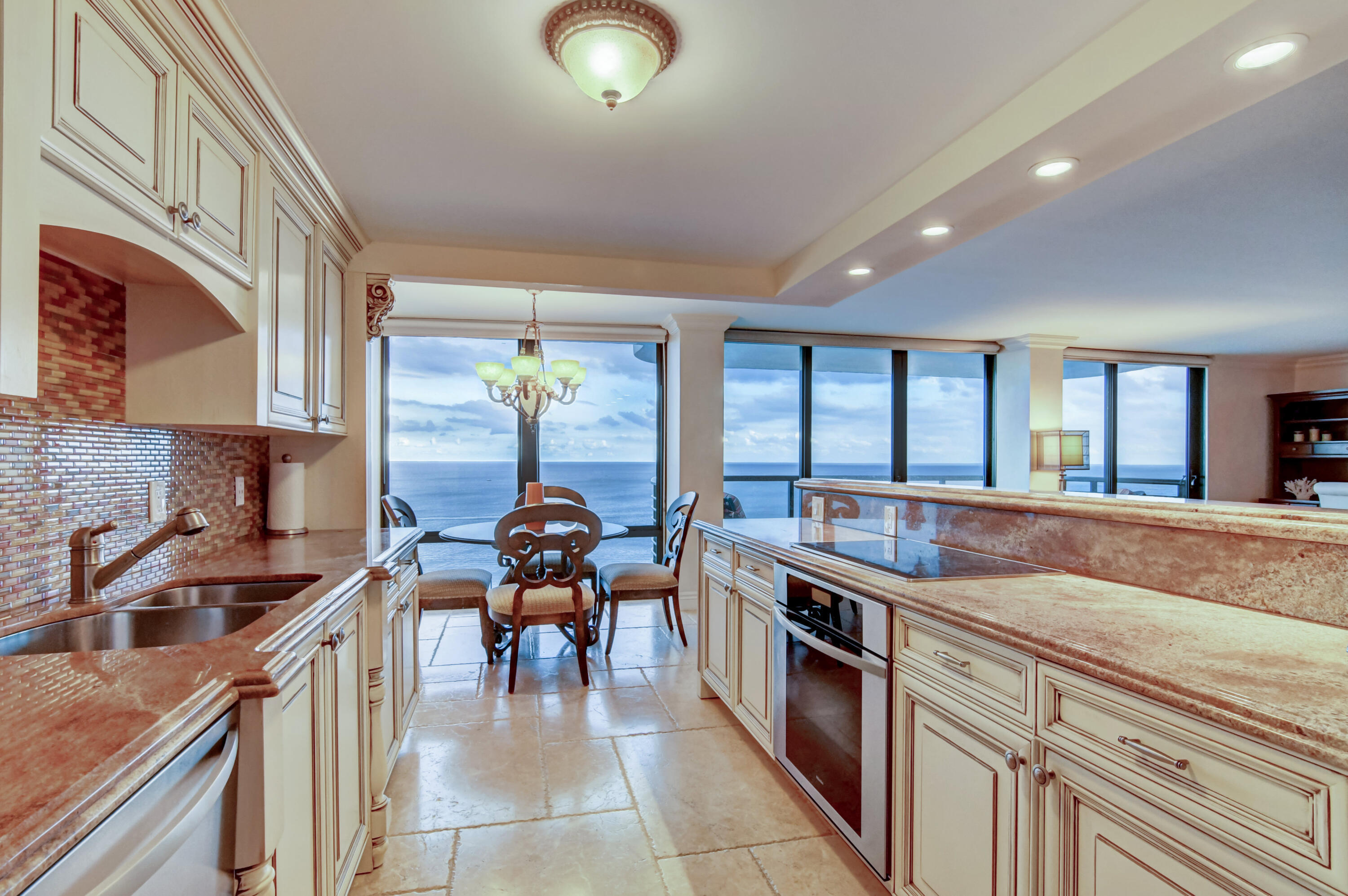 250 S Ocean Boulevard 16-c