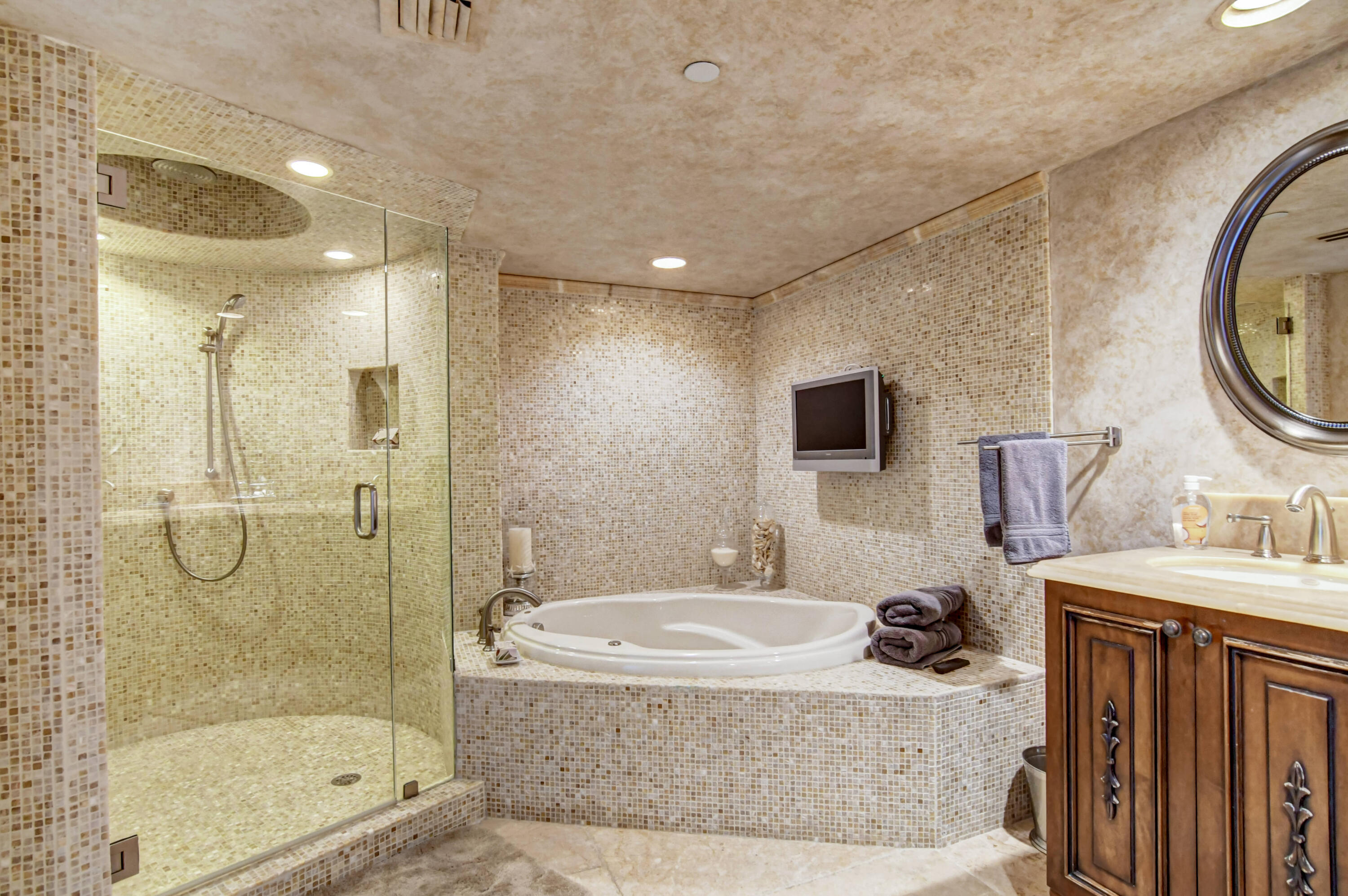 250 S Ocean Boulevard 16-c