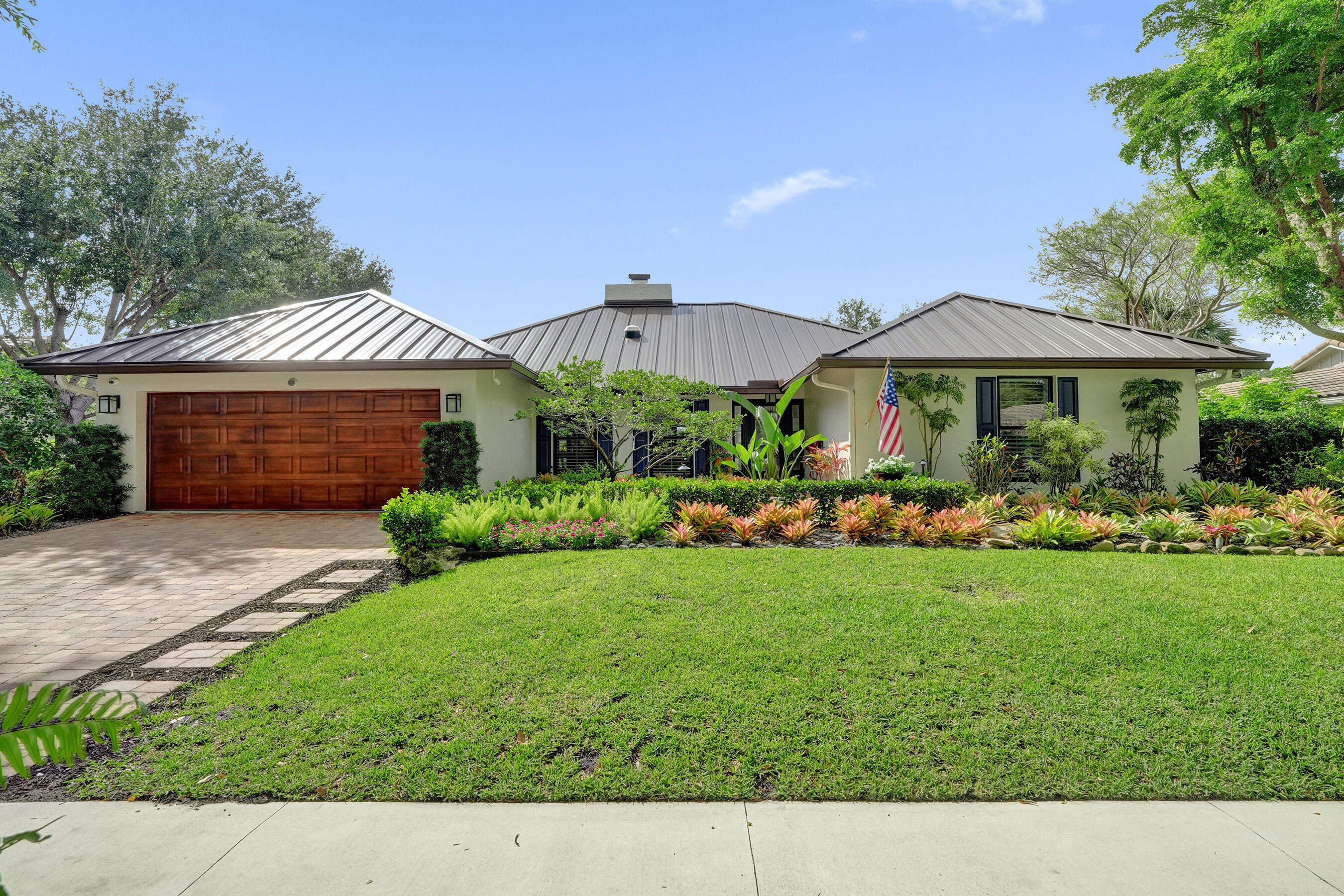 3484 Pine Haven Circle