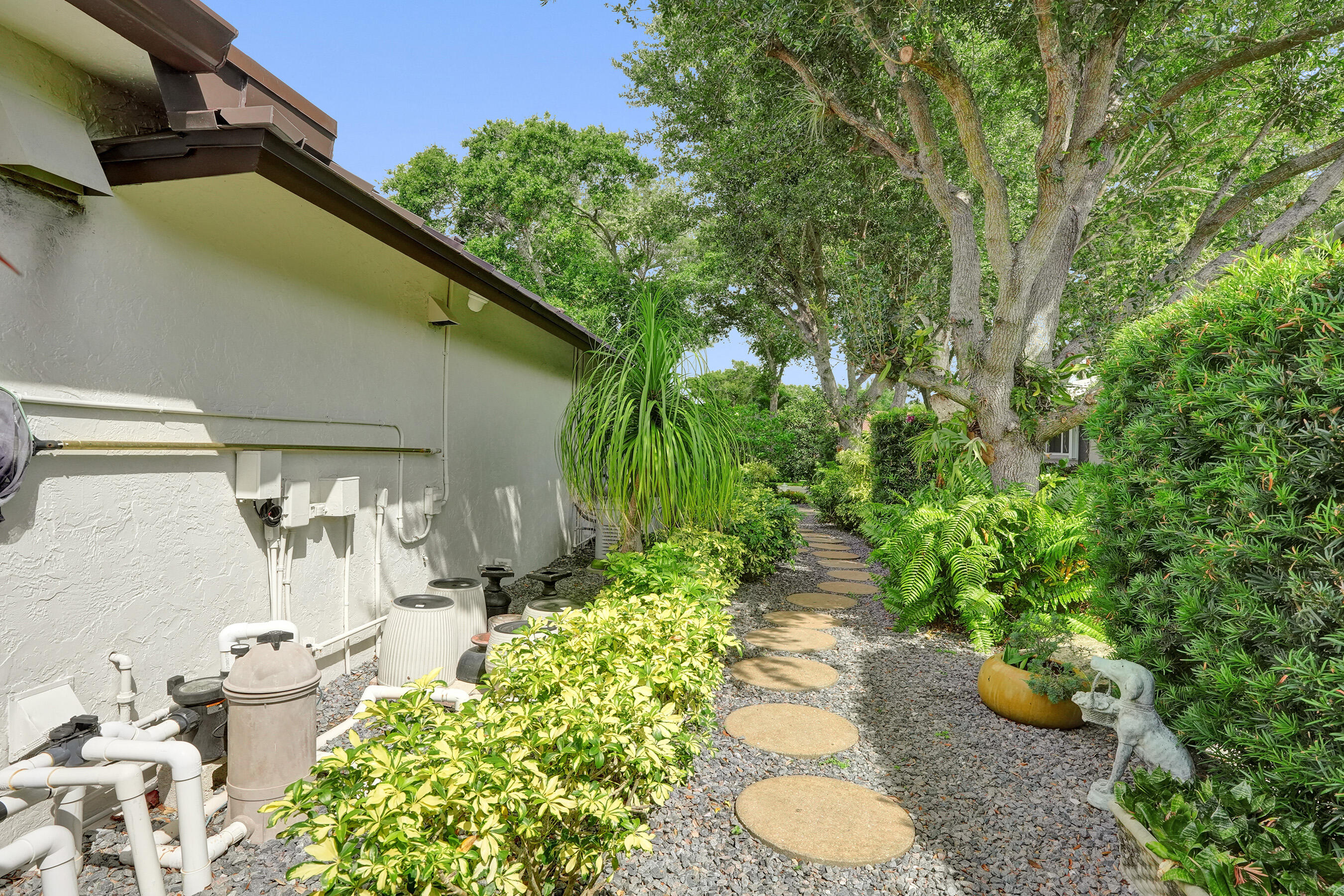 3484 Pine Haven Circle