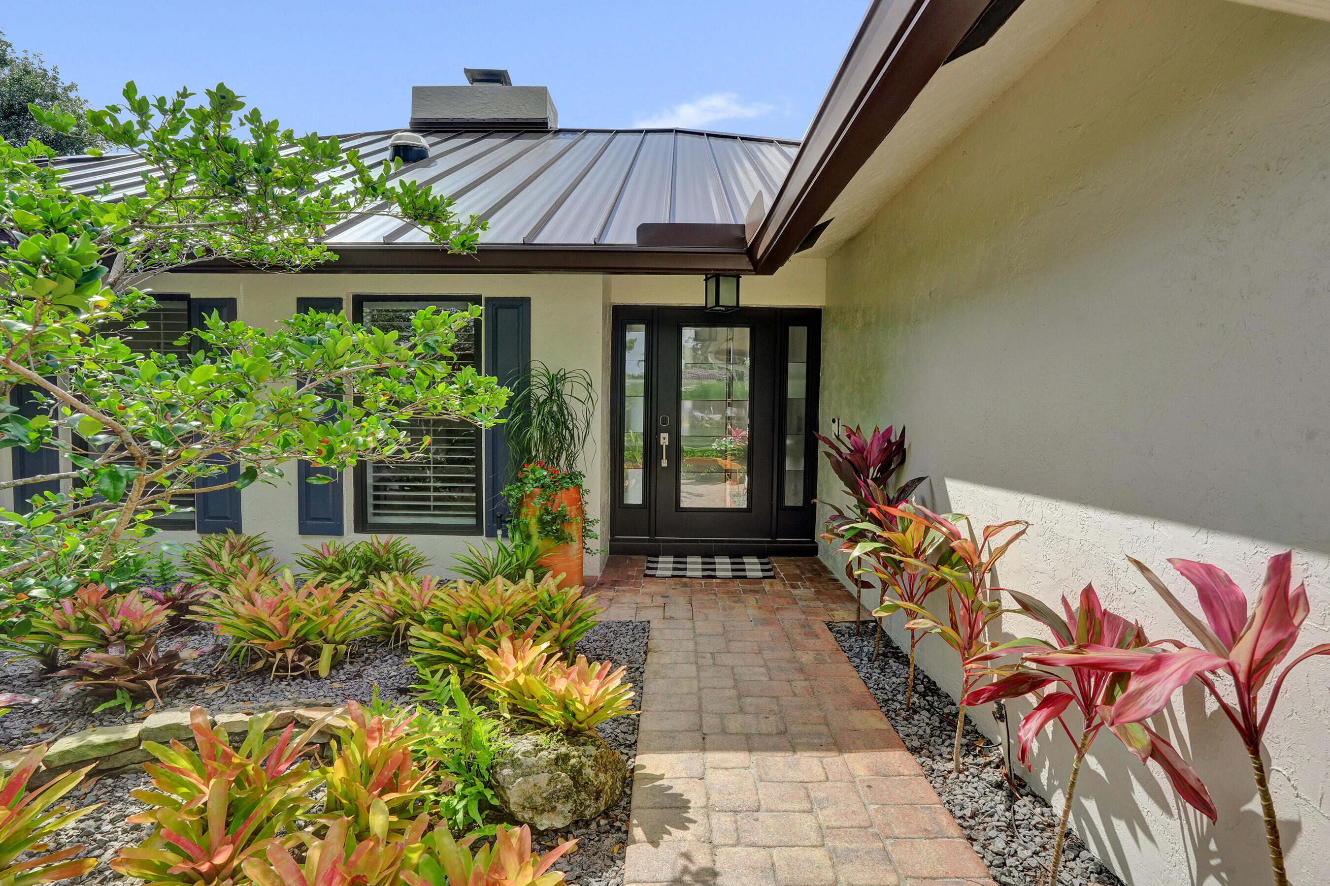 3484 Pine Haven Circle