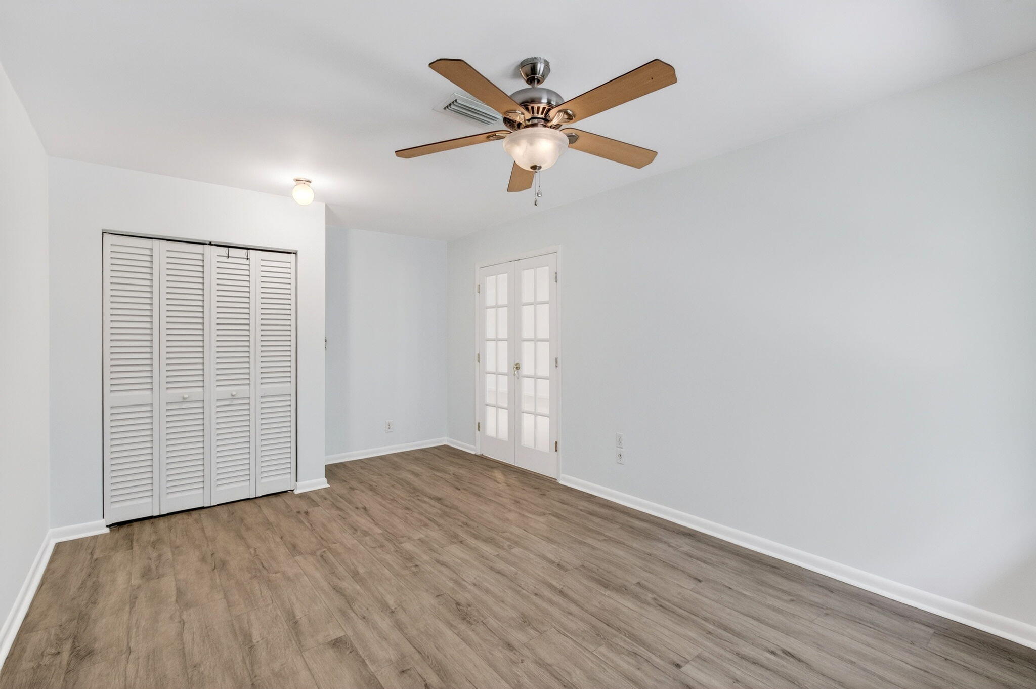 201 Del Rio Boulevard