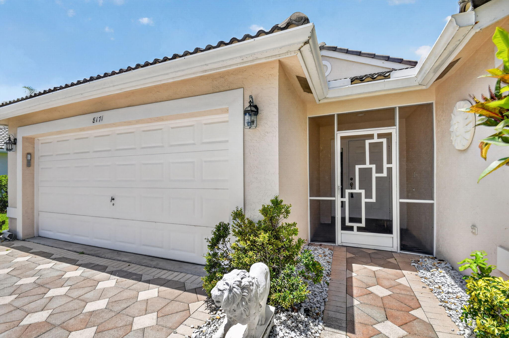8171 Palm Gate Drive