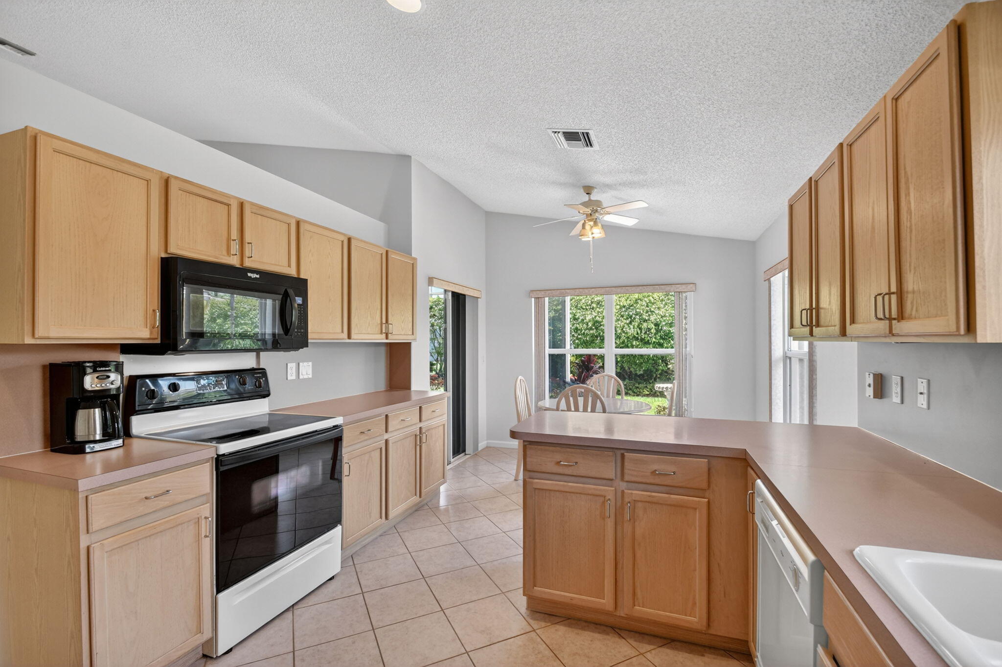 8171 Palm Gate Drive