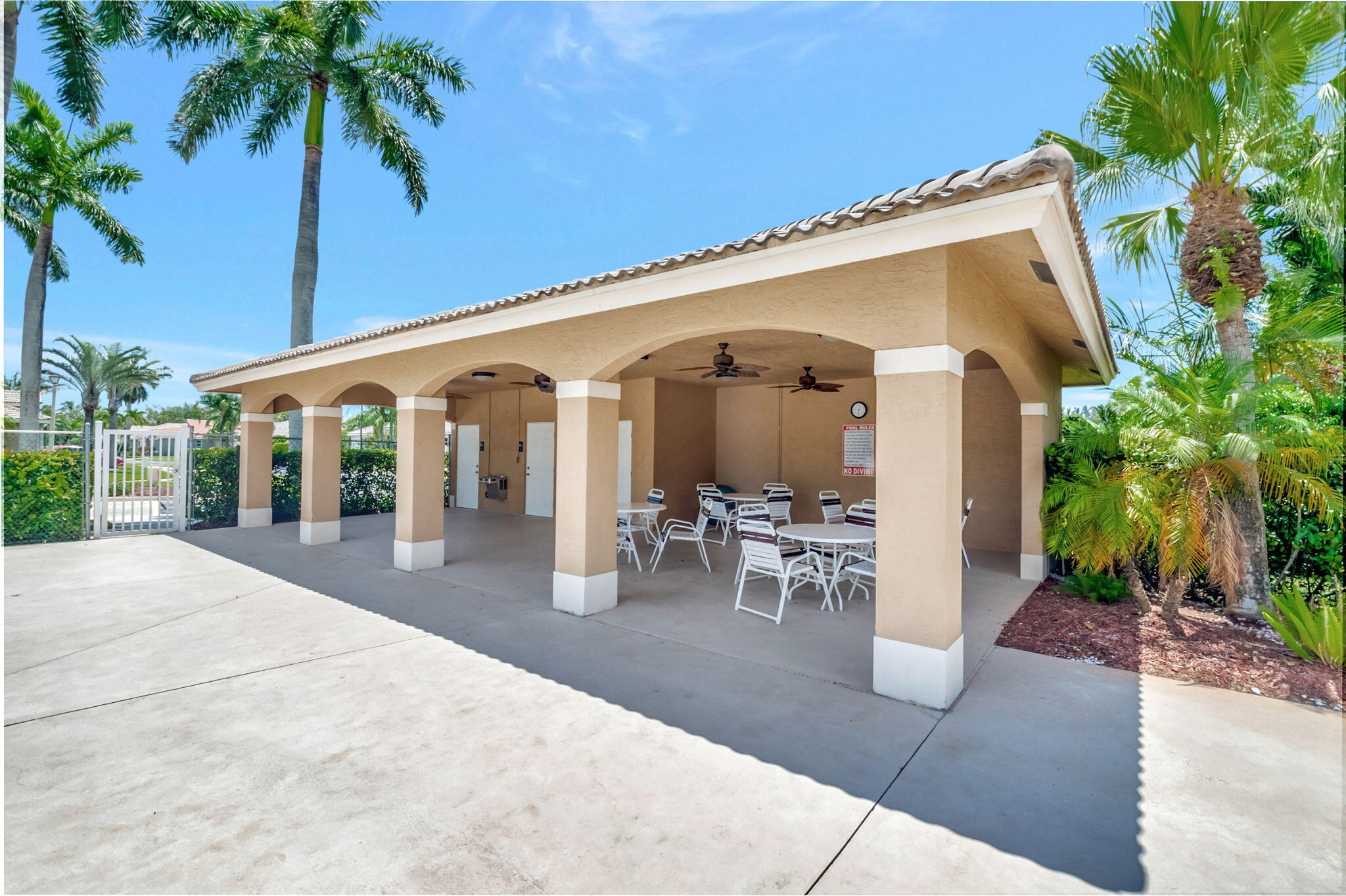 8171 Palm Gate Drive