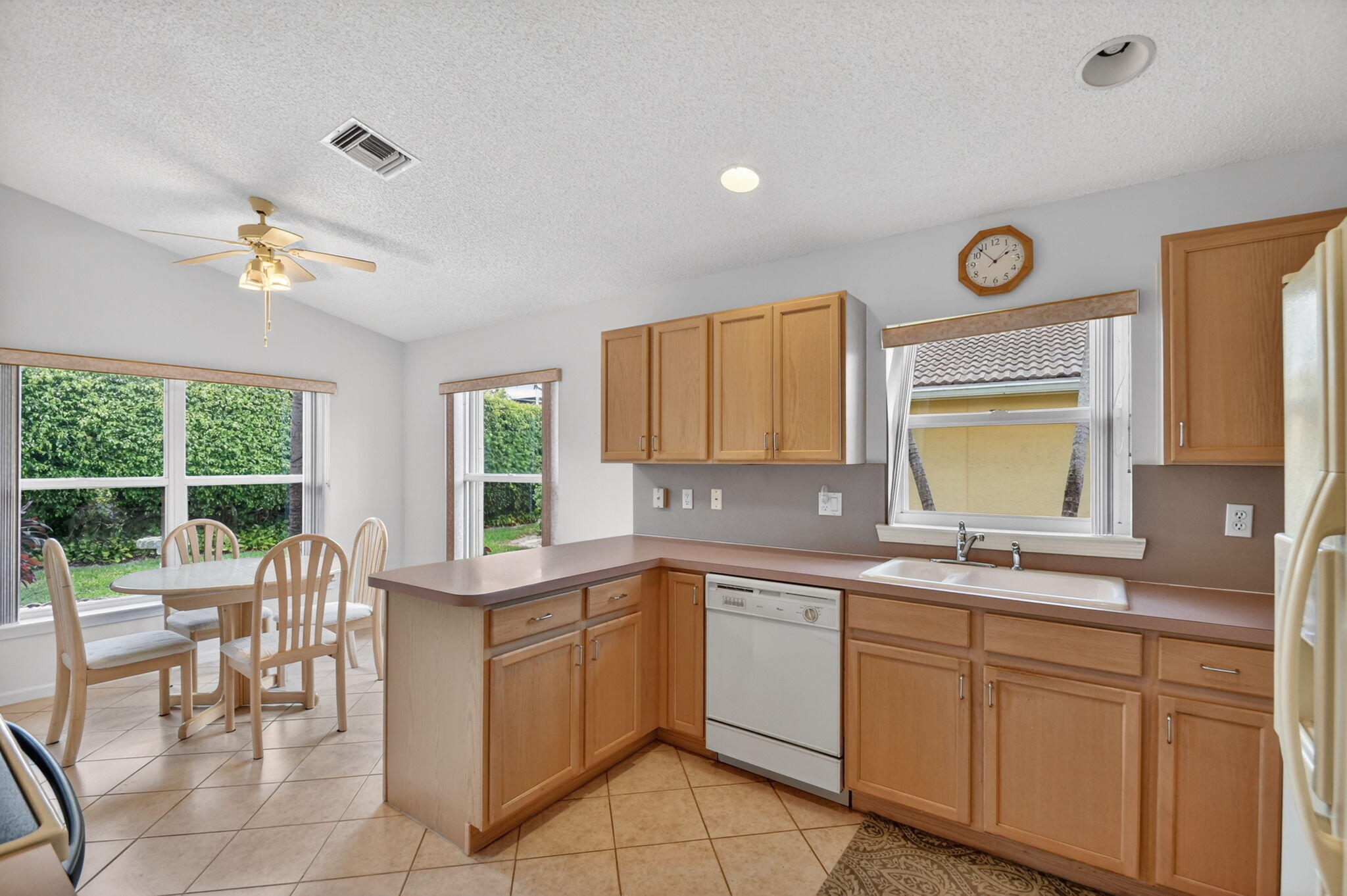 8171 Palm Gate Drive