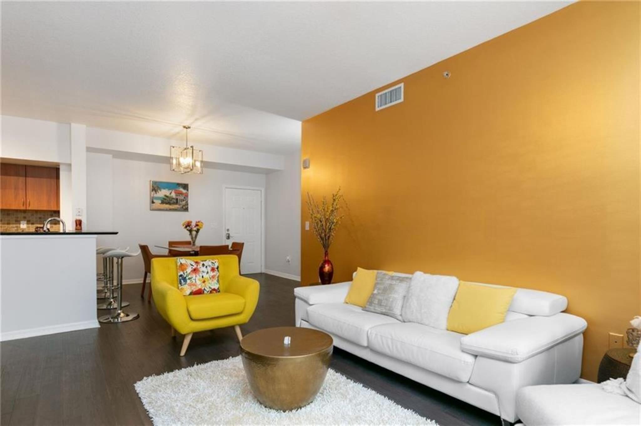 233 S Federal Highway 203