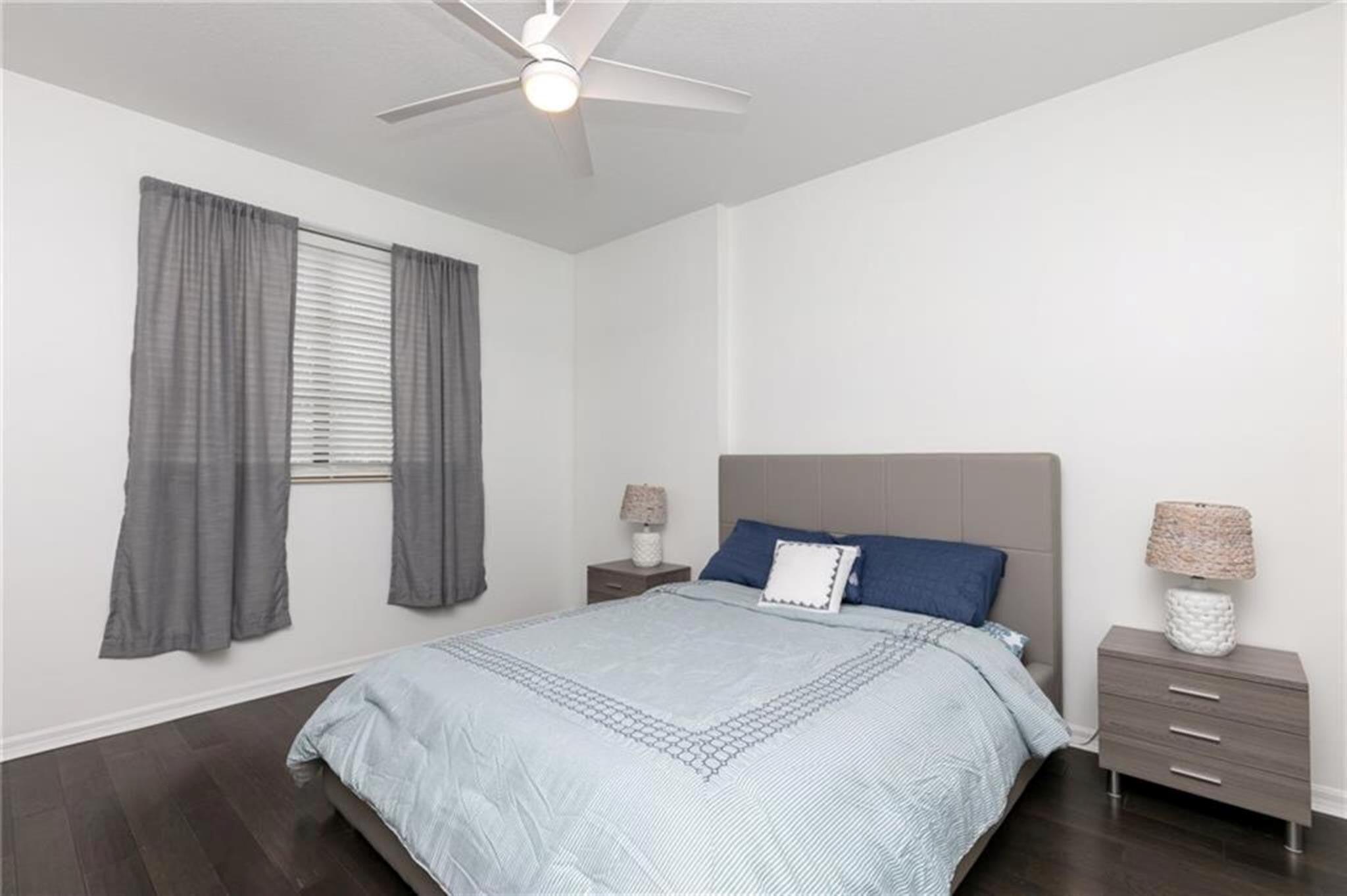 233 S Federal Highway 203