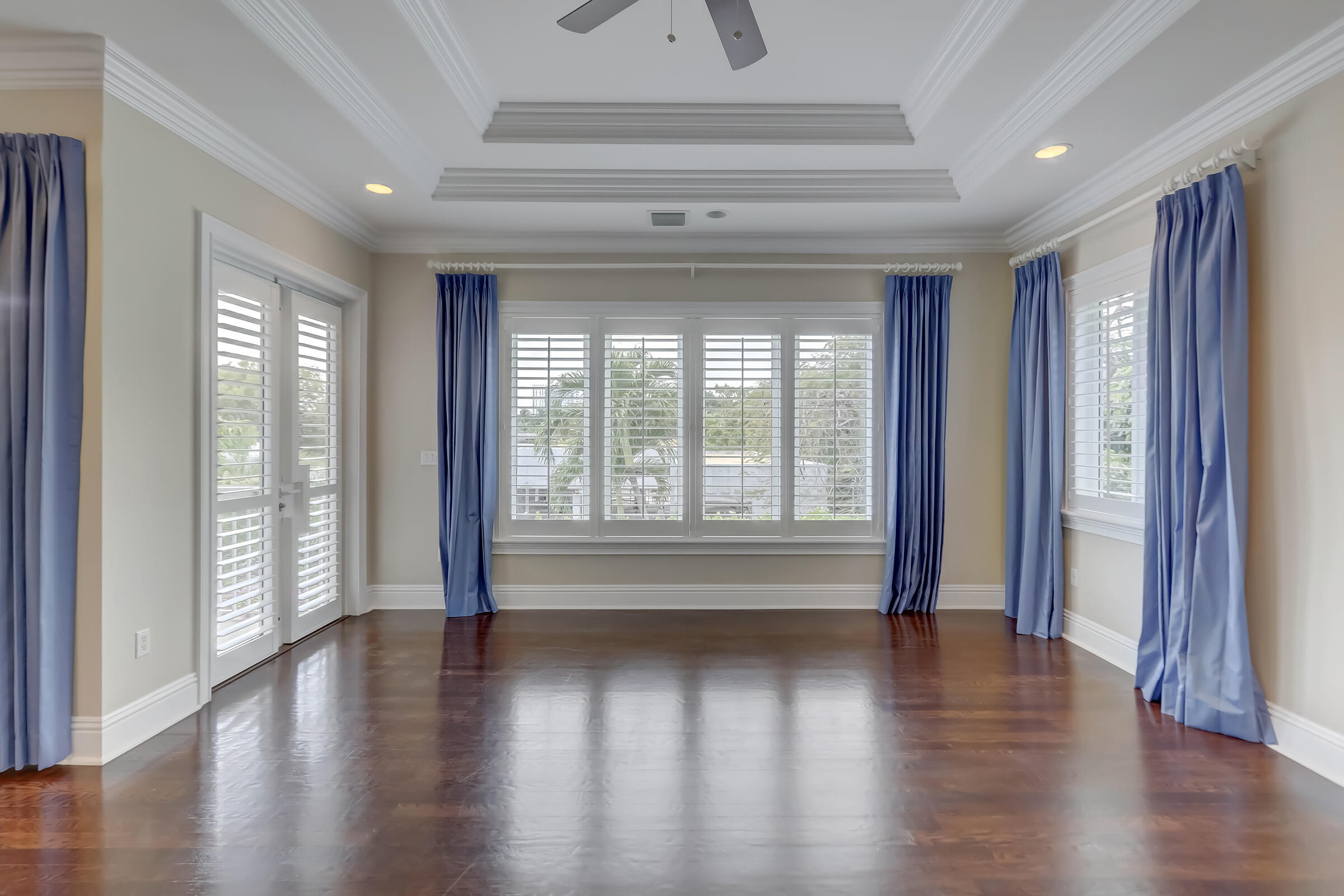 425 NE 11th Avenue